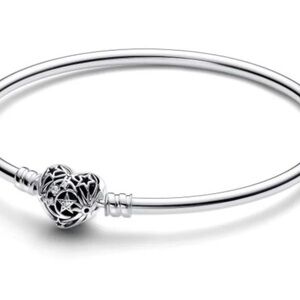 NIB PANDORA CELESTIAL HEART BANGLE BRACELET SMALL